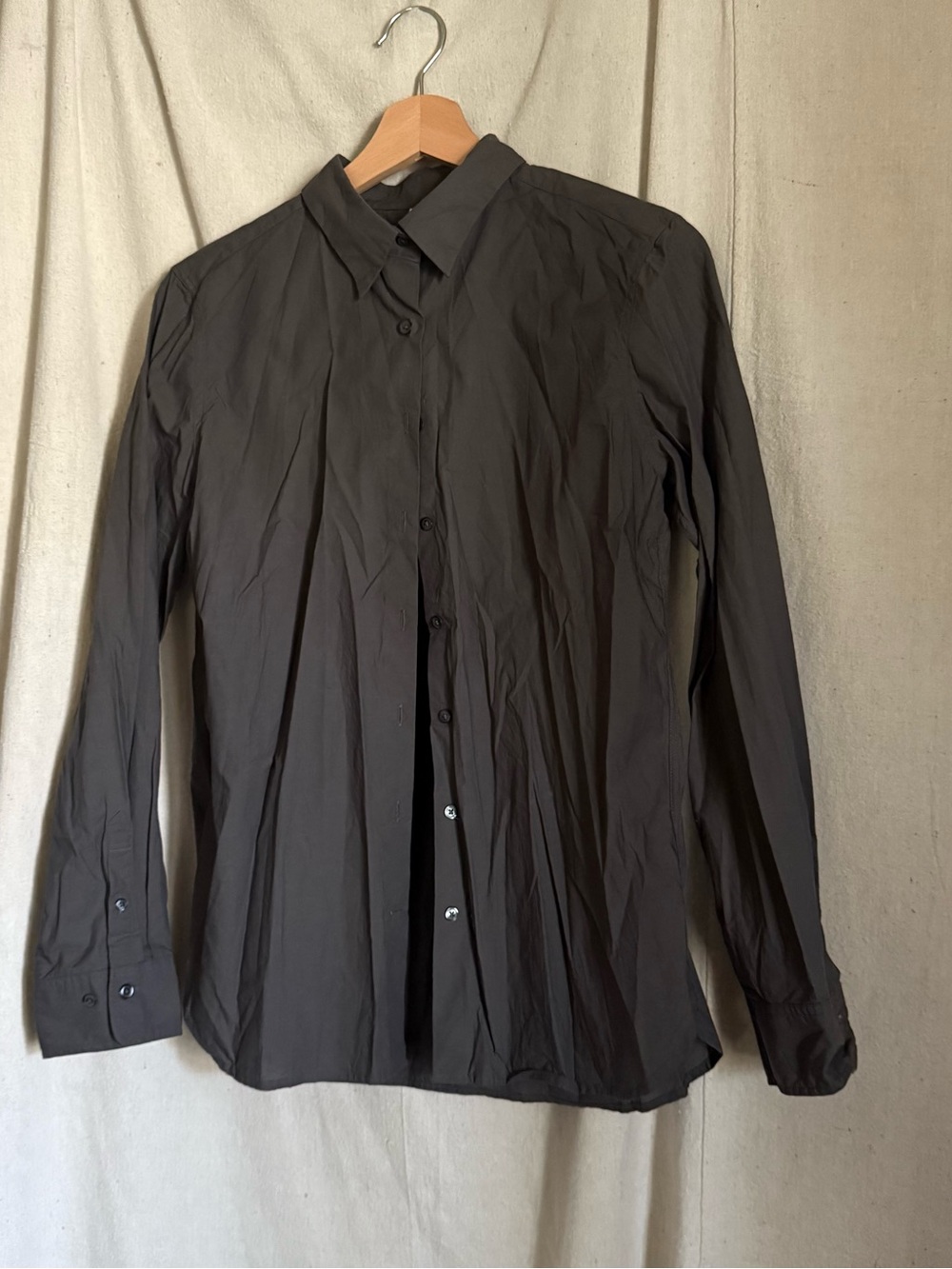 Gray Long-Sleeve Button-Down Cotton Shirt